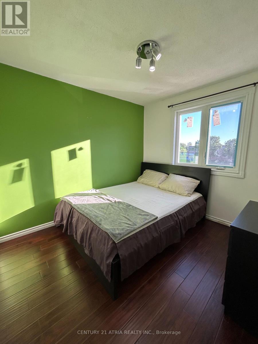 87 AVENUE ROAD - 23