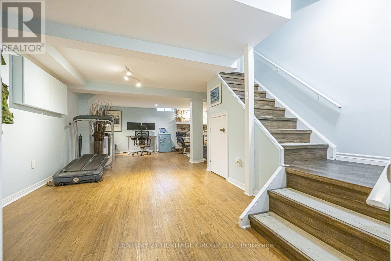 380 SELBY CRESCENT - 24