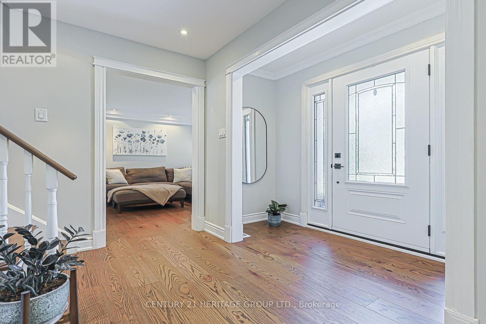 380 SELBY CRESCENT - 3