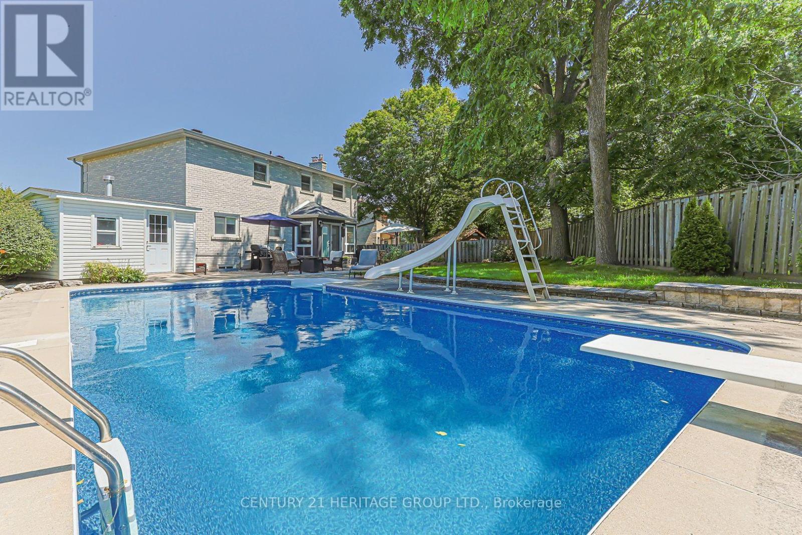 380 SELBY CRESCENT - 36