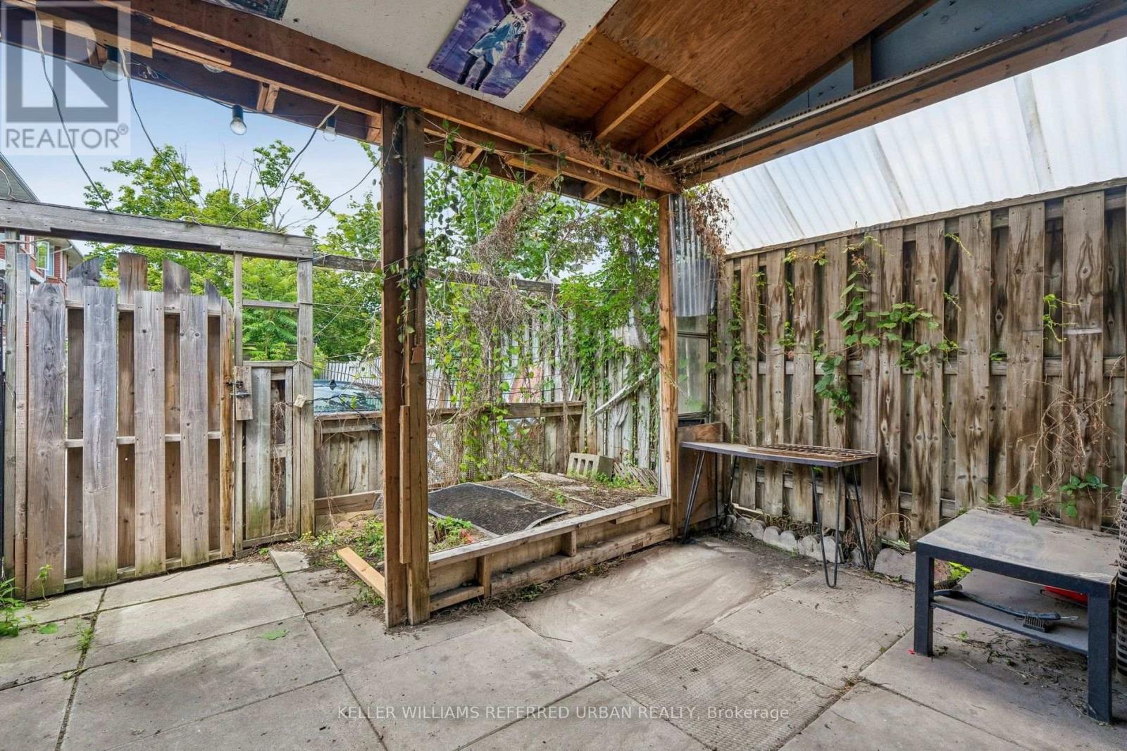 1508 DUPONT STREET - 35