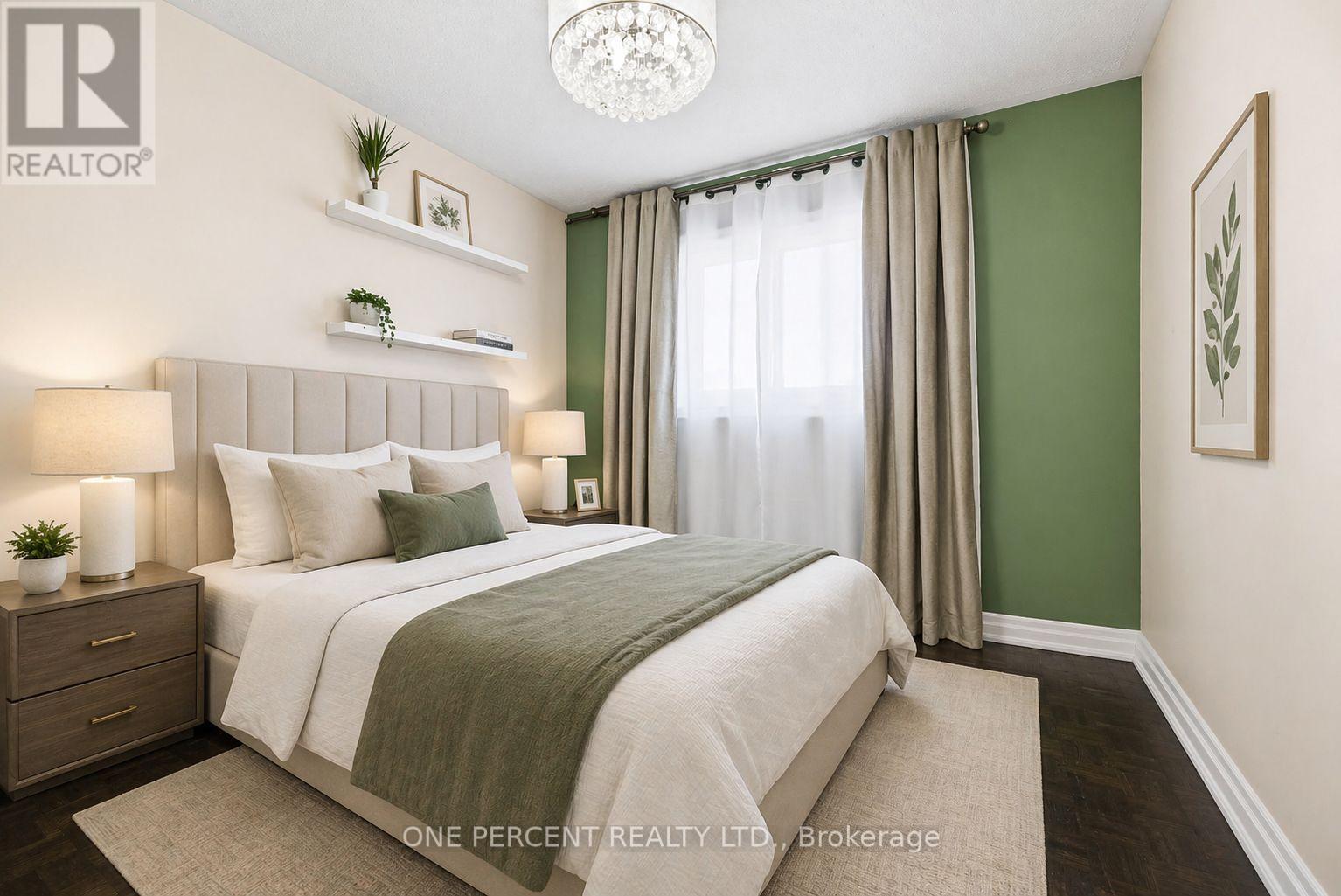 36 COACHWOOD MANOR COURT - 21