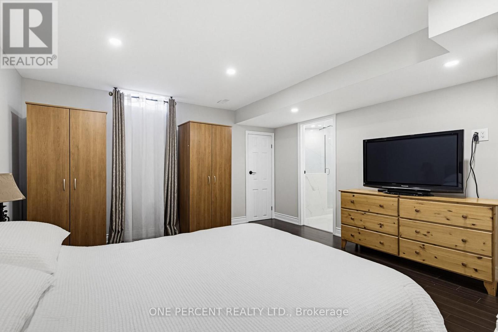36 COACHWOOD MANOR COURT - 30