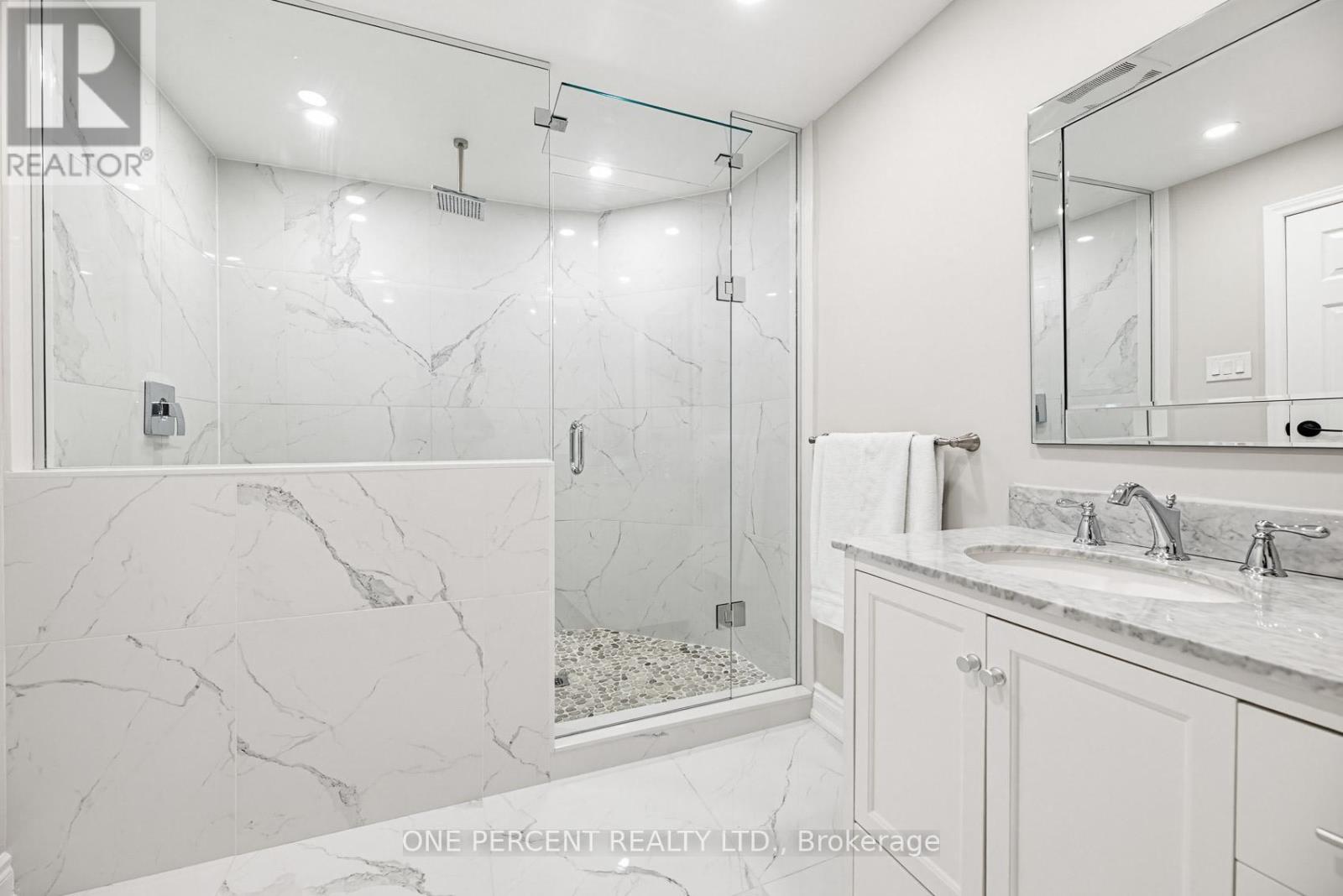 36 COACHWOOD MANOR COURT - 33