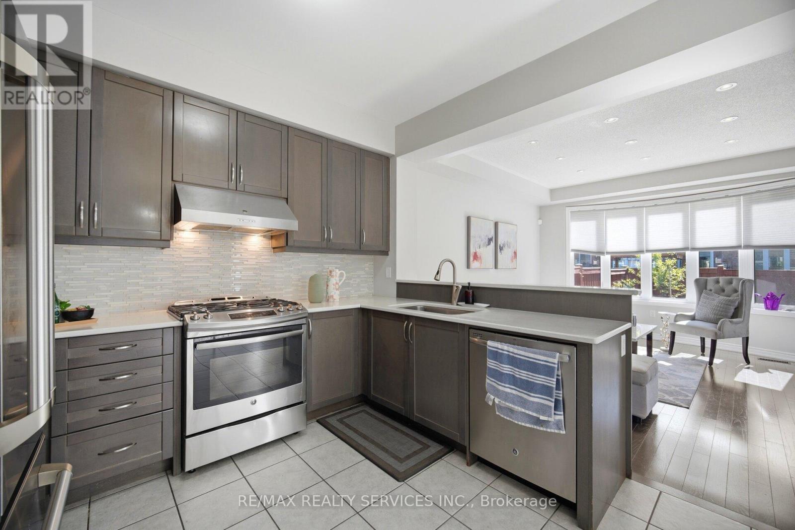 118 TUNDRA ROAD - 10