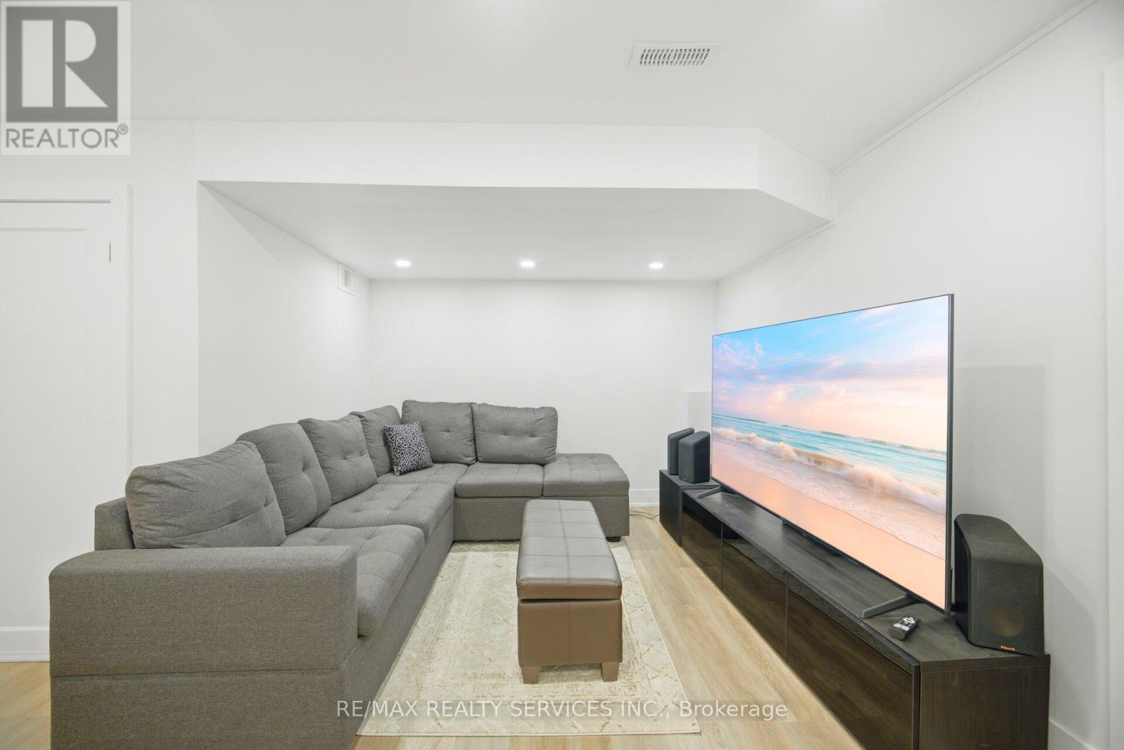 118 TUNDRA ROAD - 32