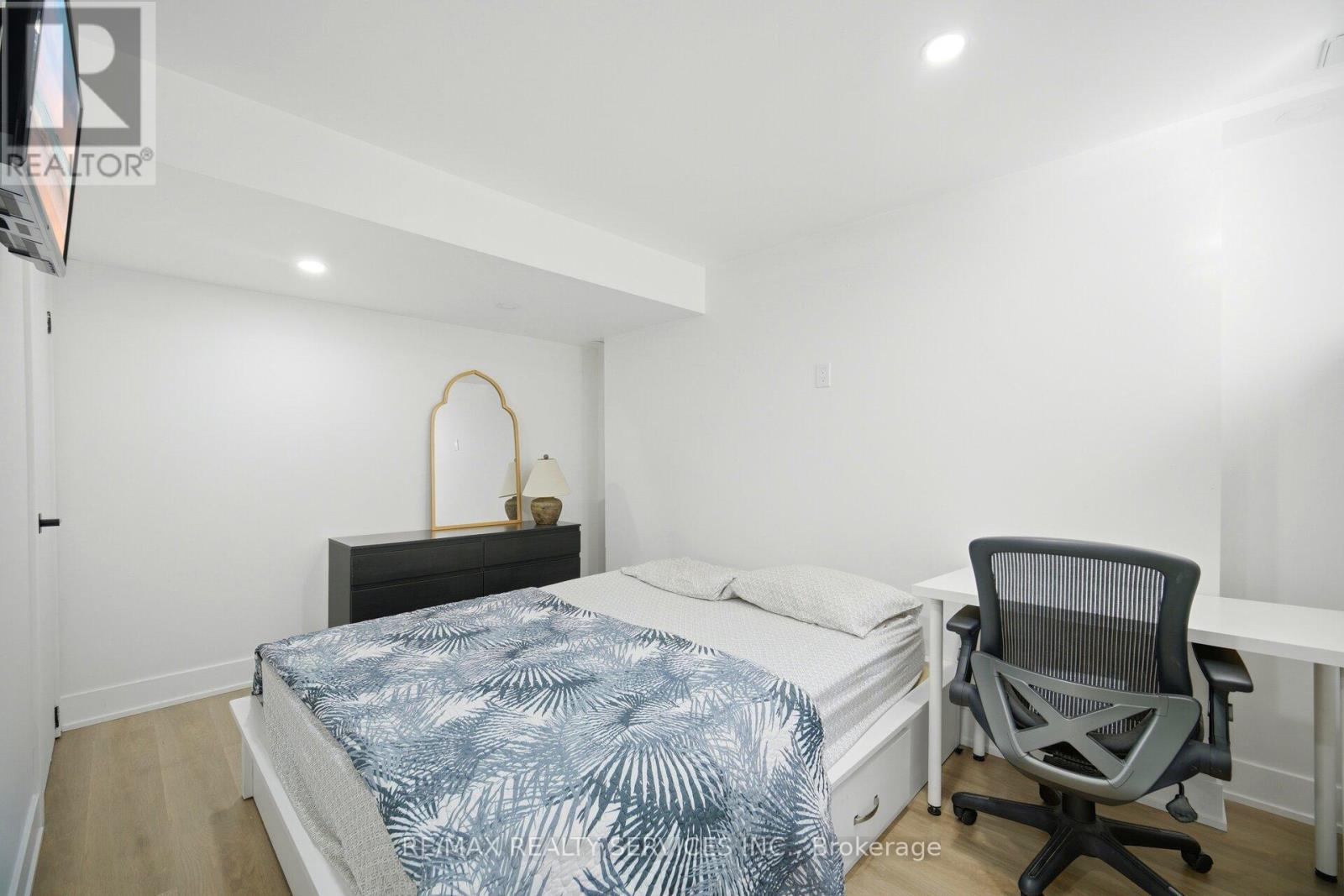 118 TUNDRA ROAD - 35