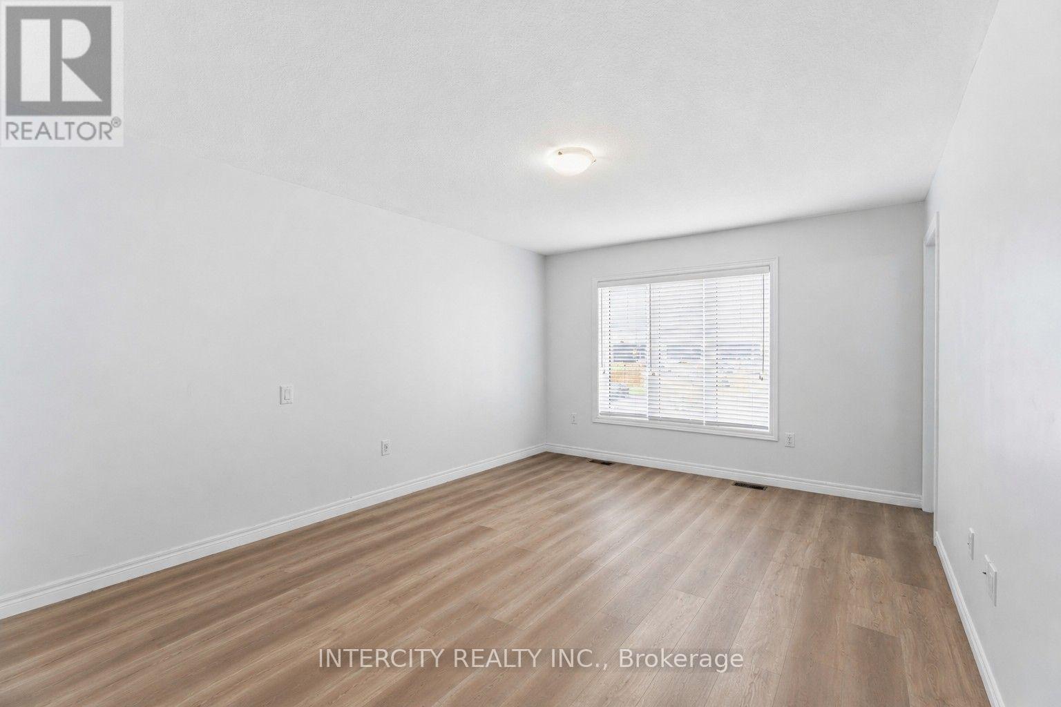 1 PELICAN LANE - 16