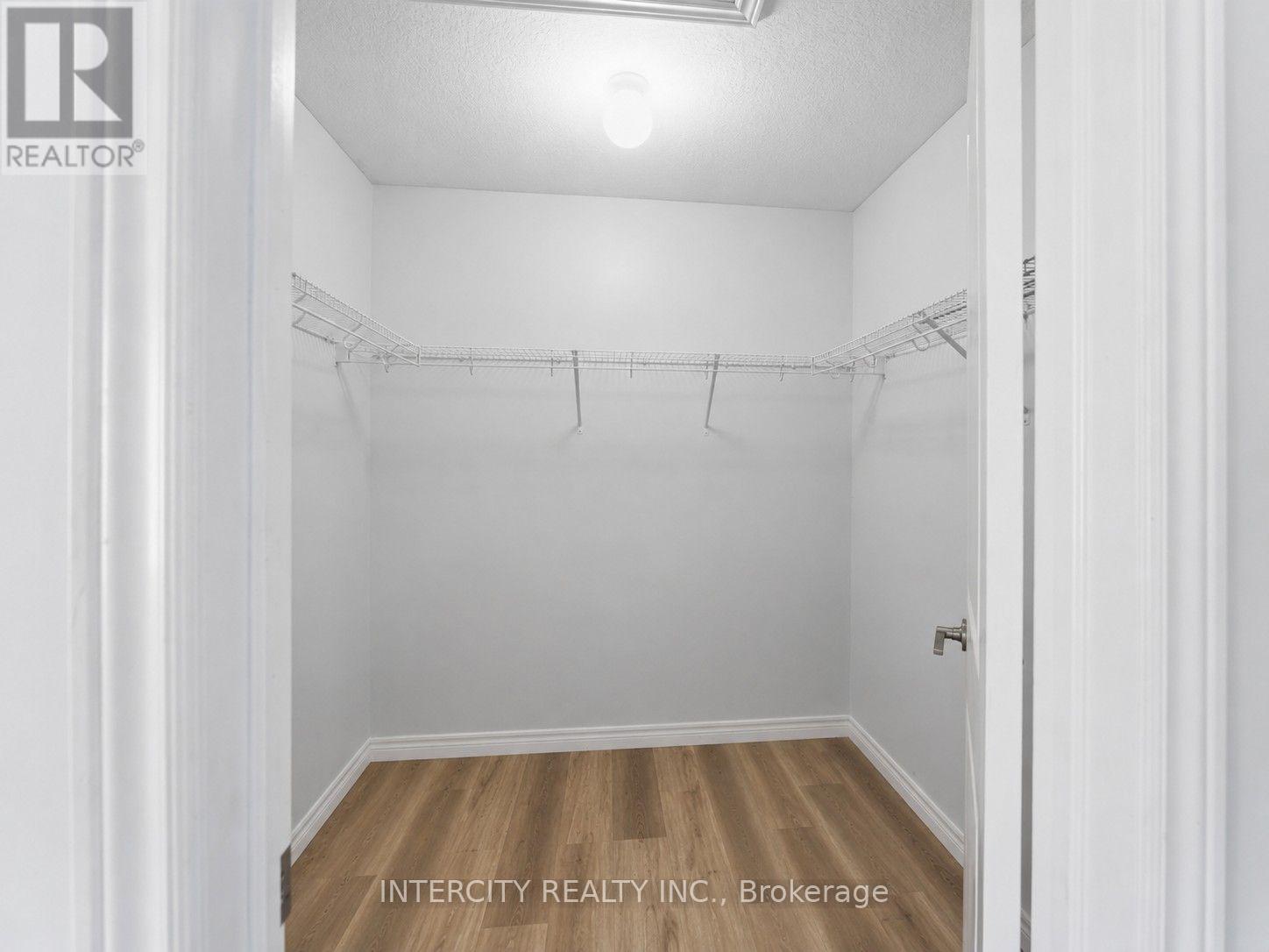 1 PELICAN LANE - 18