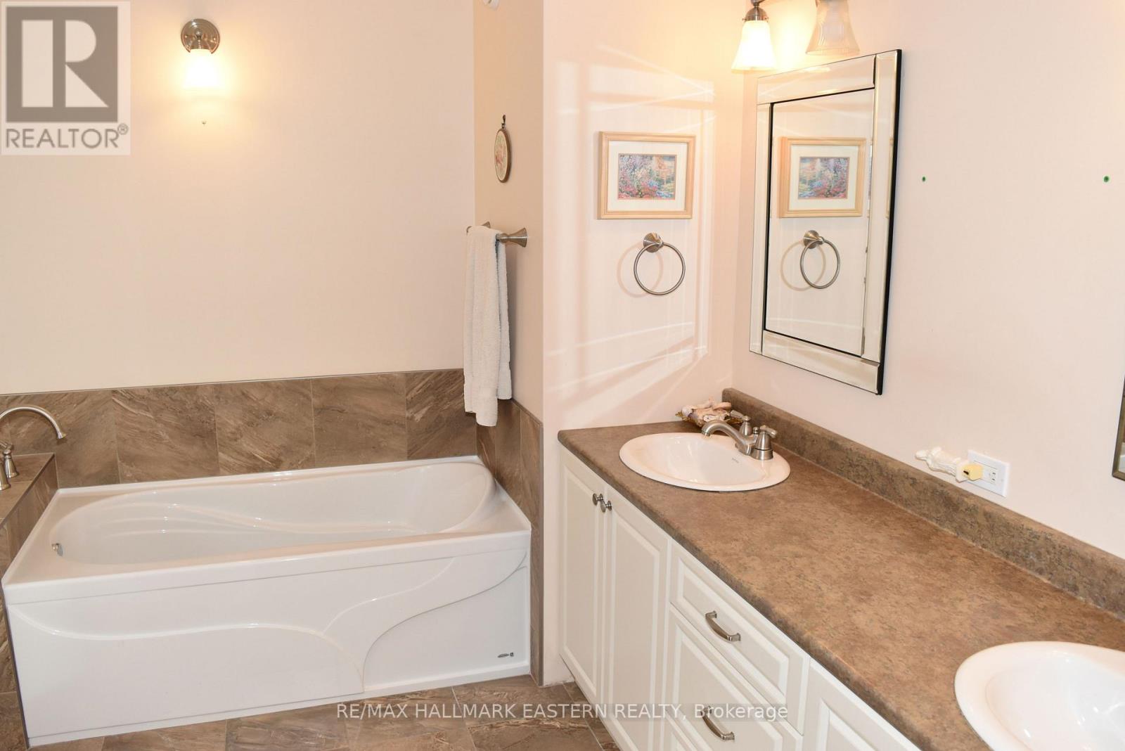 428 RAYMOND STREET - 17