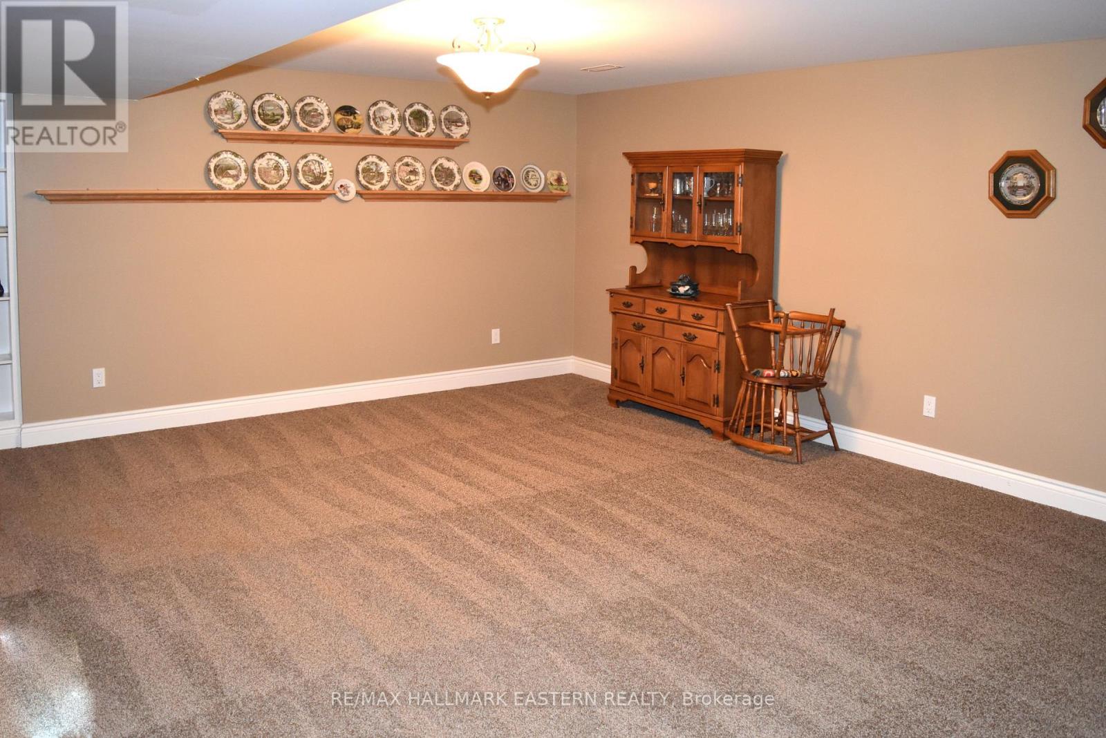 428 RAYMOND STREET - 32