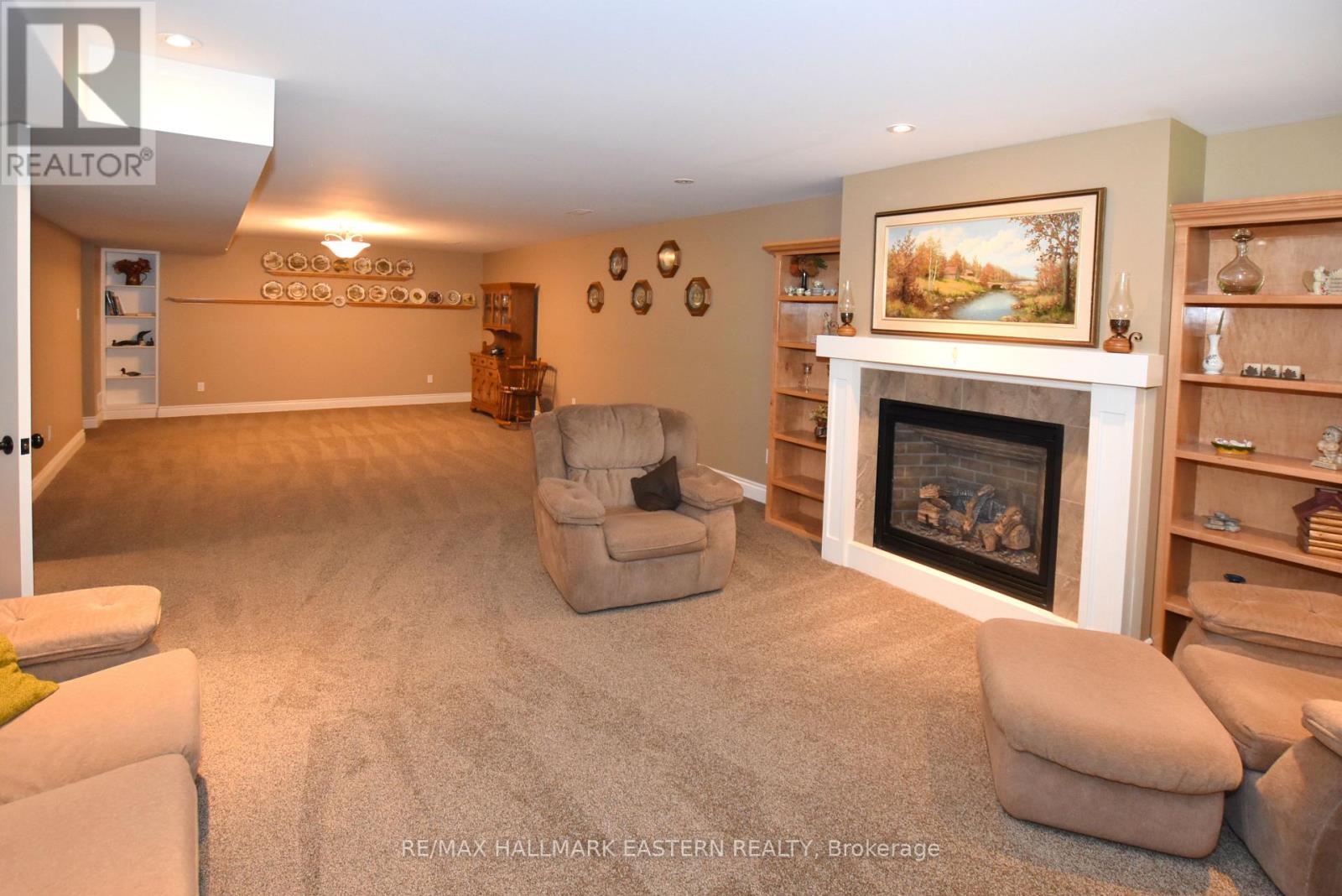 428 RAYMOND STREET - 34