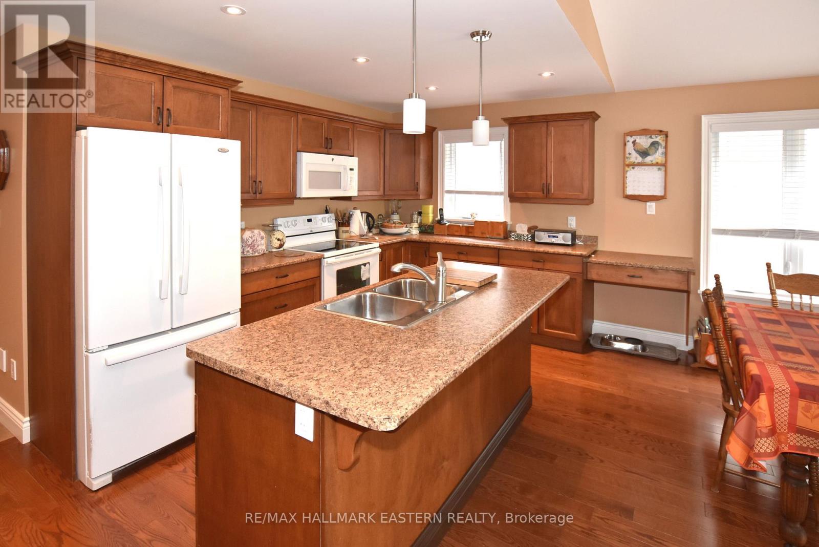 428 RAYMOND STREET - 6