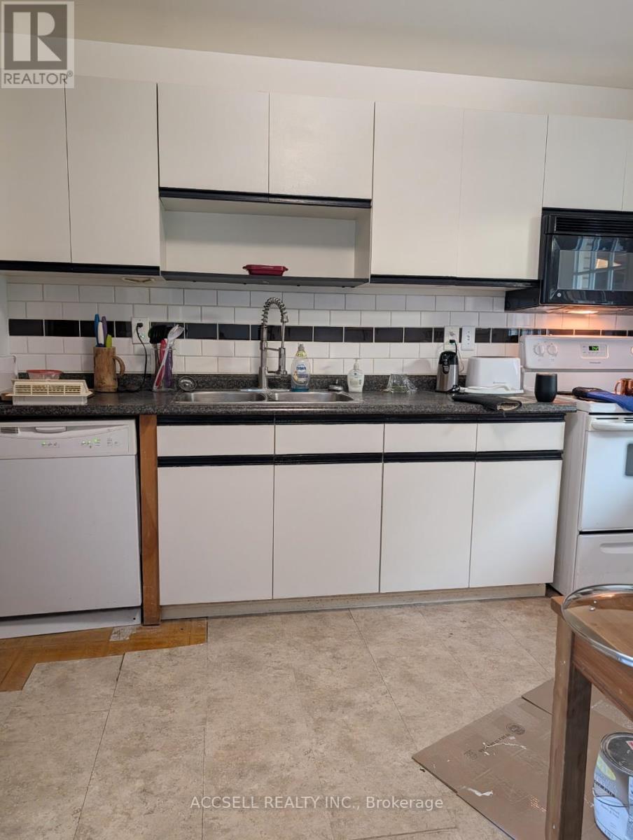 40 FLAMINGO CRESCENT - 2