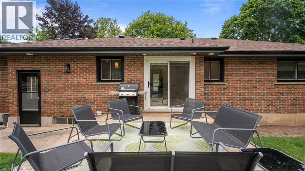25 SENECA Crescent - 29