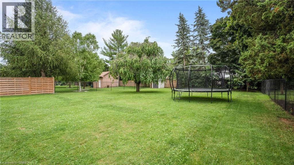25 SENECA Crescent - 38
