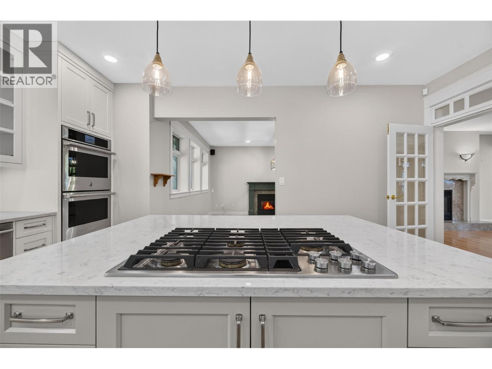 4940 16 Street NE - 17