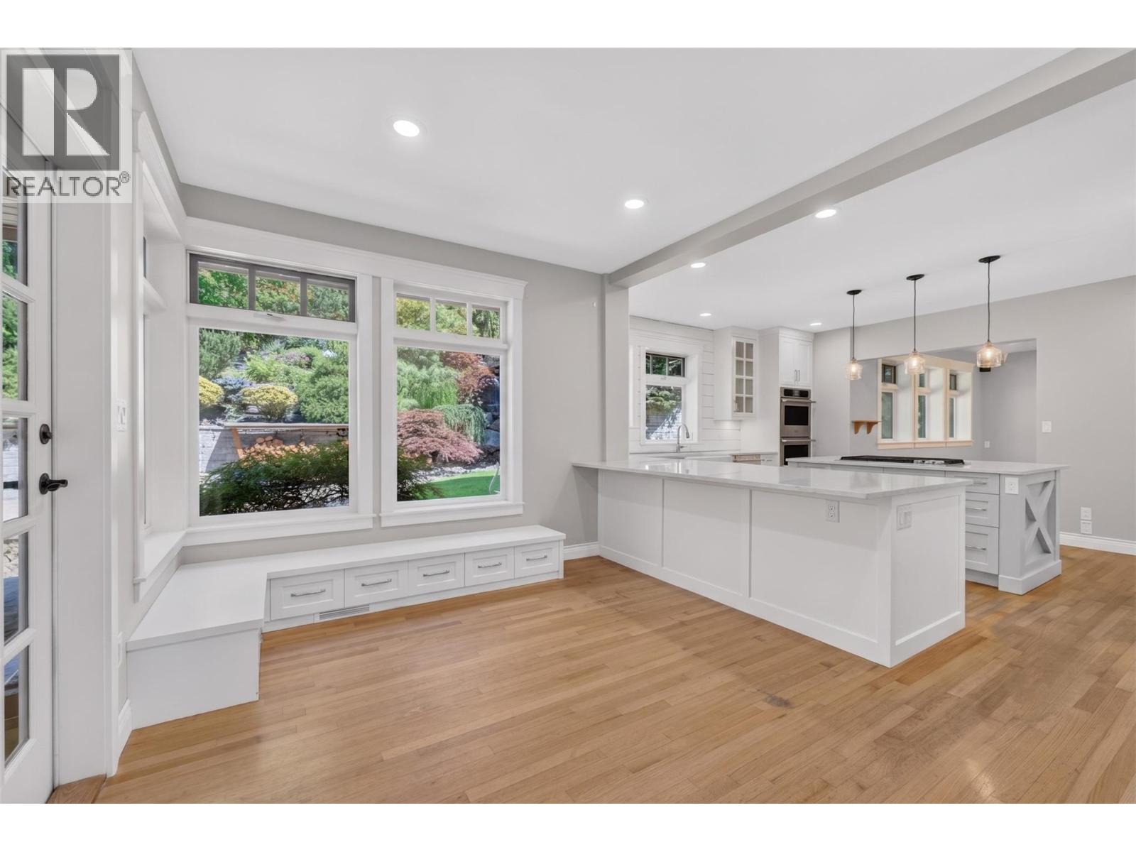 4940 16 Street NE - 22