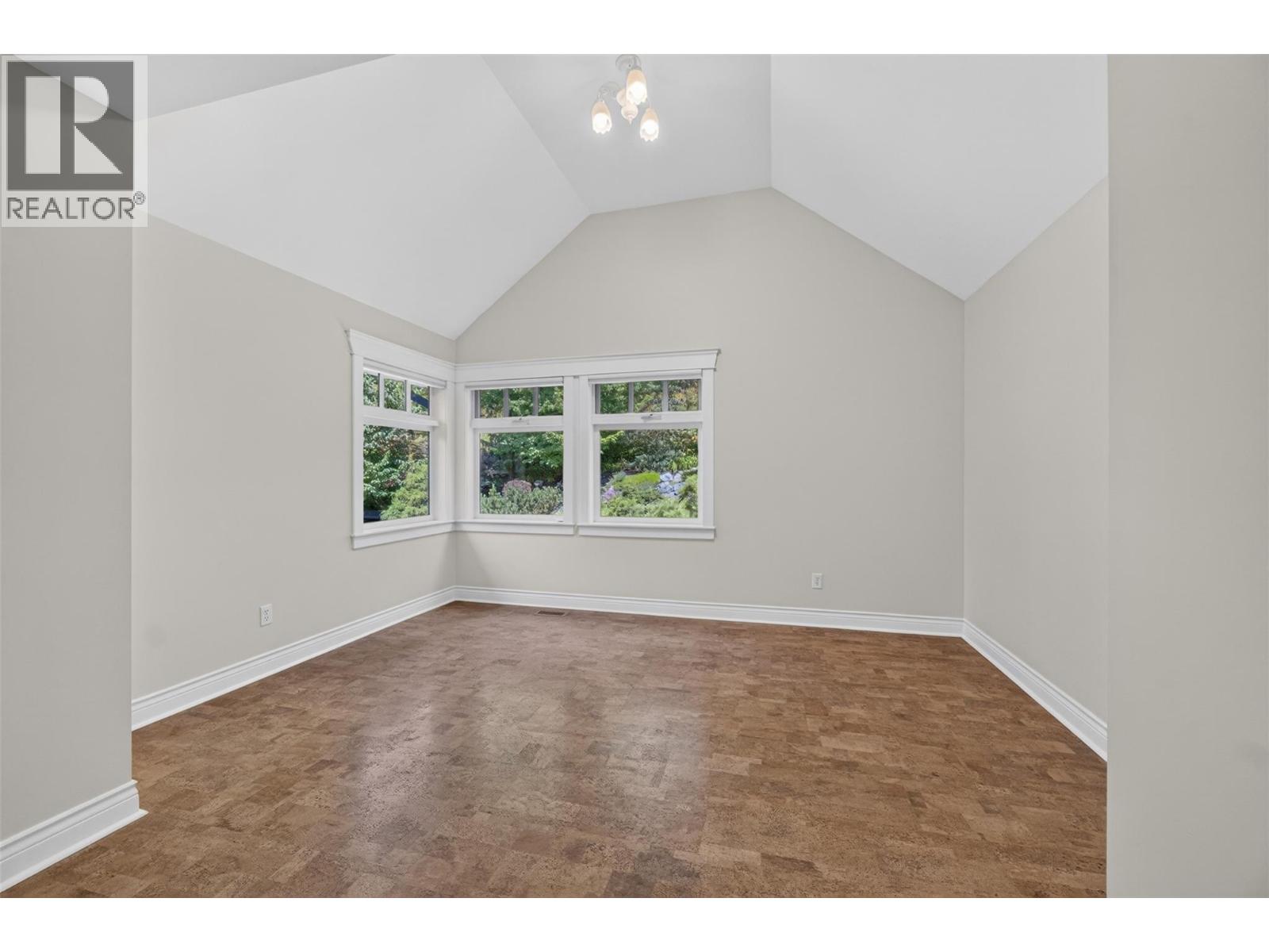 4940 16 Street NE - 53