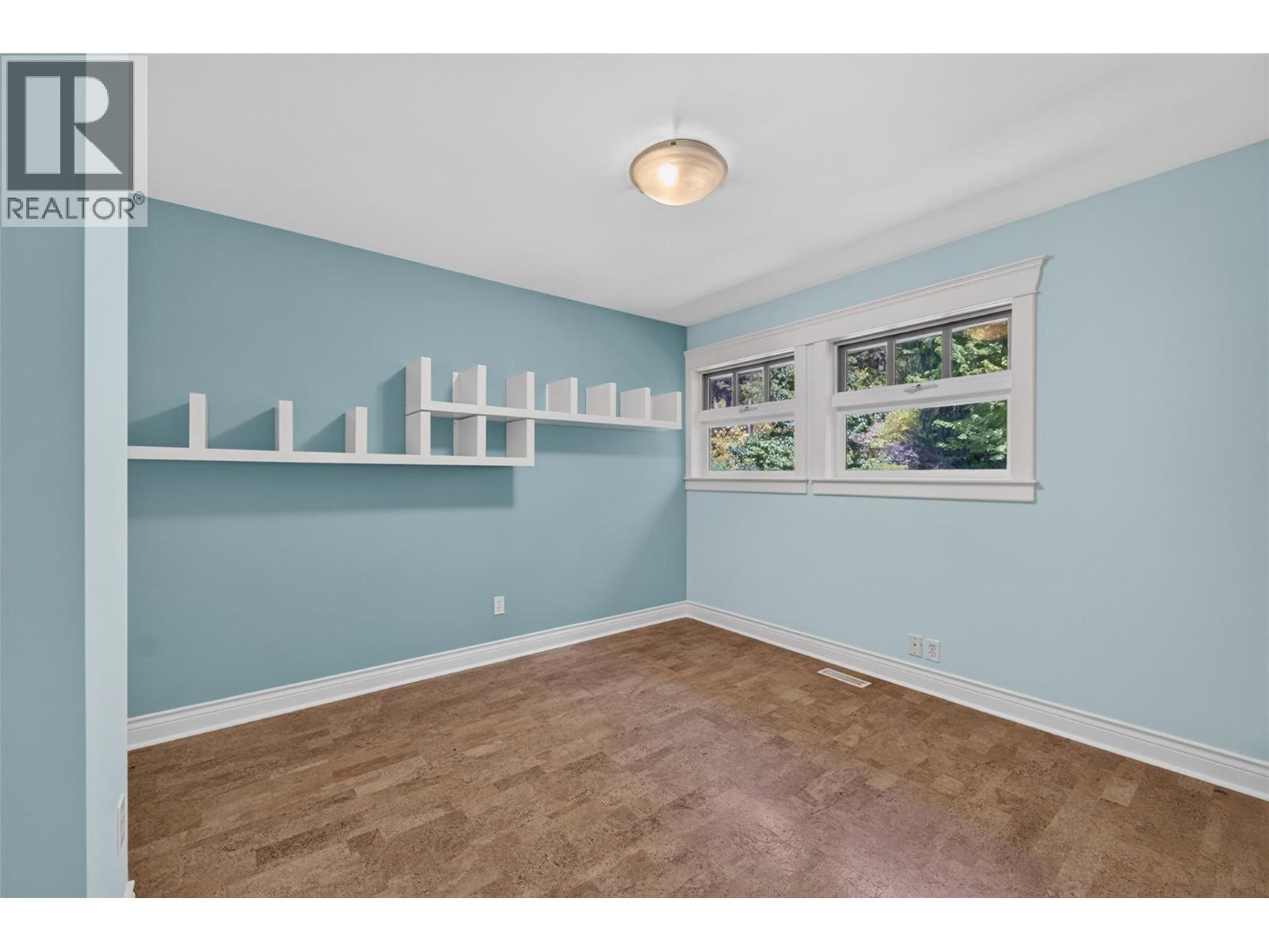 4940 16 Street NE - 55