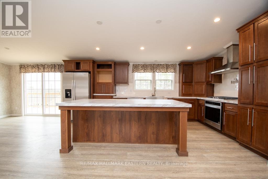 1862 LAKEHURST ROAD - 13
