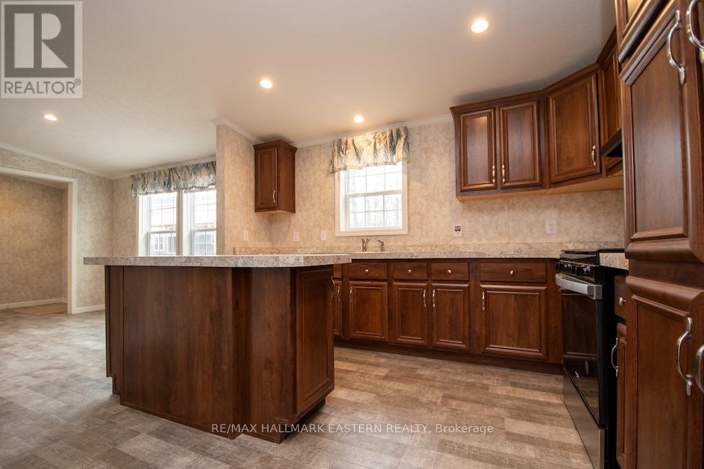 1864 LAKEHURST ROAD - 21