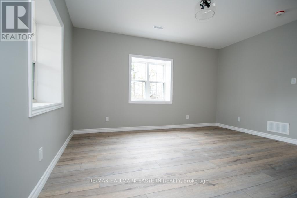 1864 LAKEHURST ROAD - 35