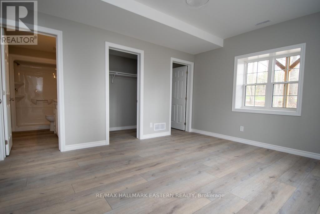 1864 LAKEHURST ROAD - 37
