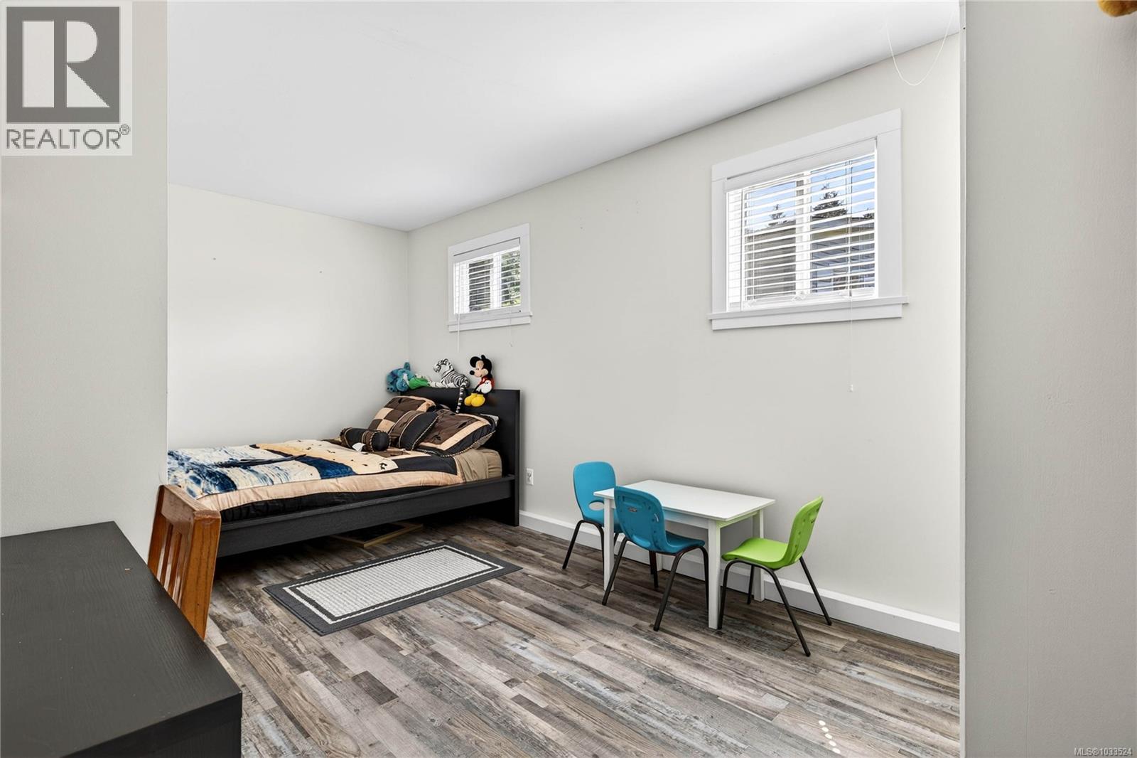 215 Maliview Dr - 43