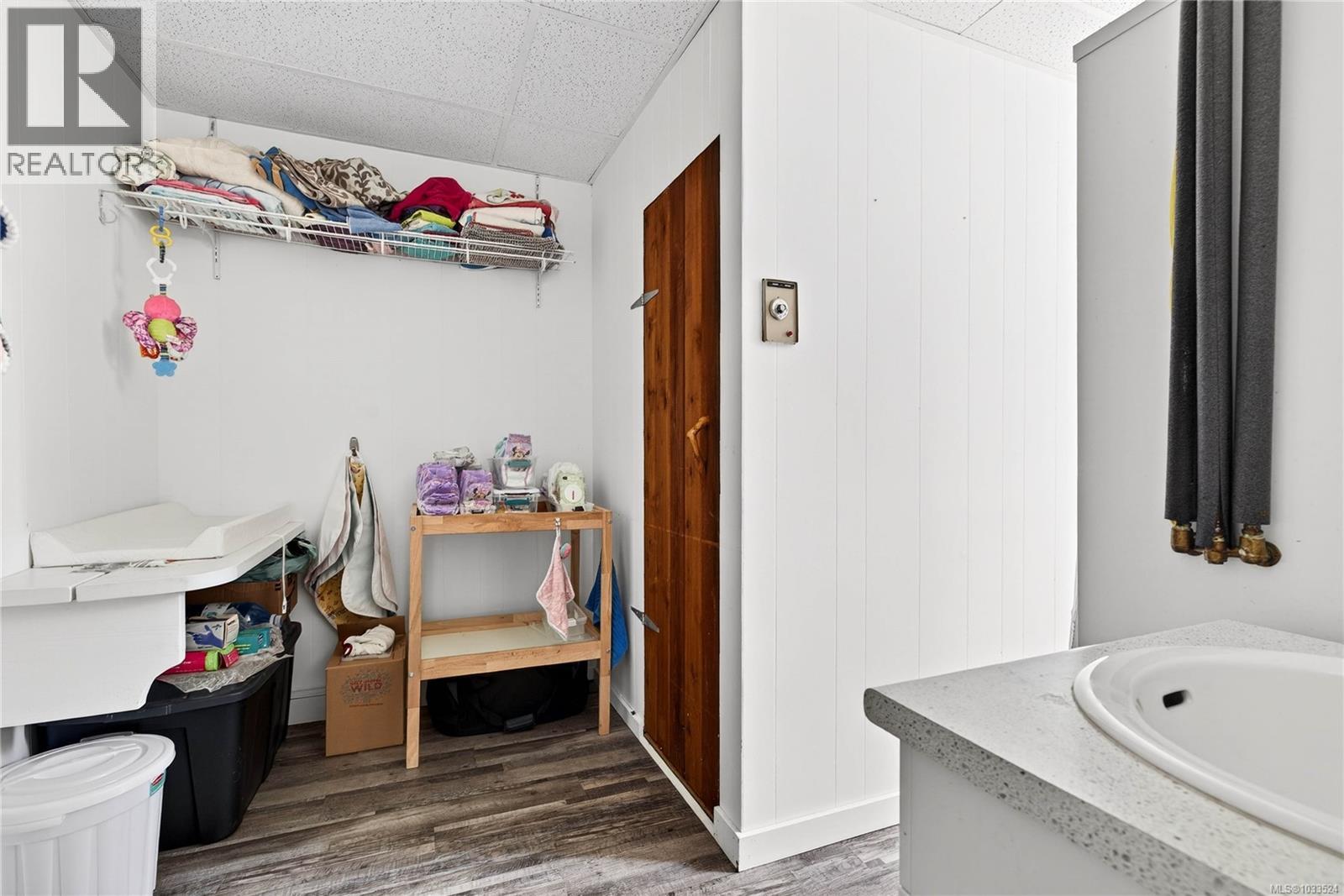 215 Maliview Dr - 52