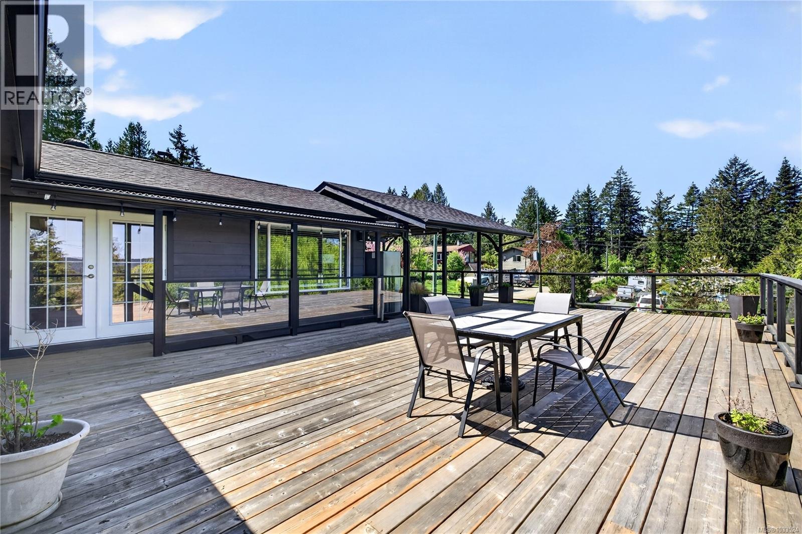 215 Maliview Dr - Image 25
