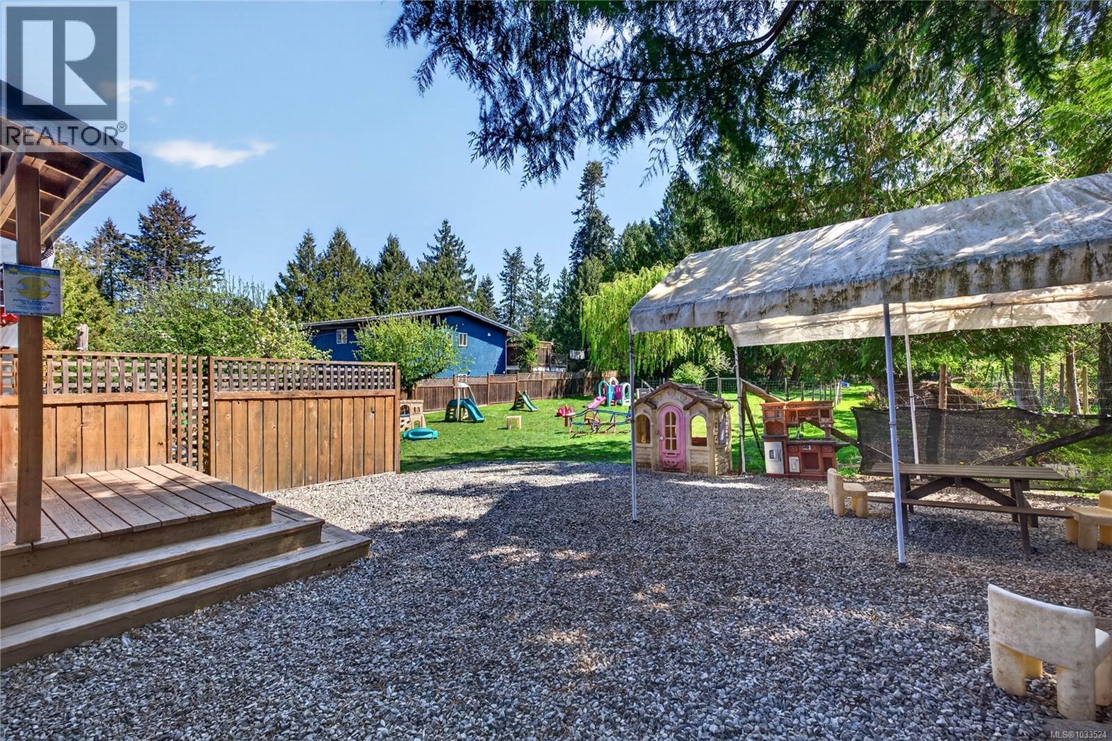215 Maliview Dr - Image 38