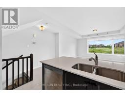 219 - 844 Mikinak Road, Ottawa, ON K1K4Z4 Photo 12