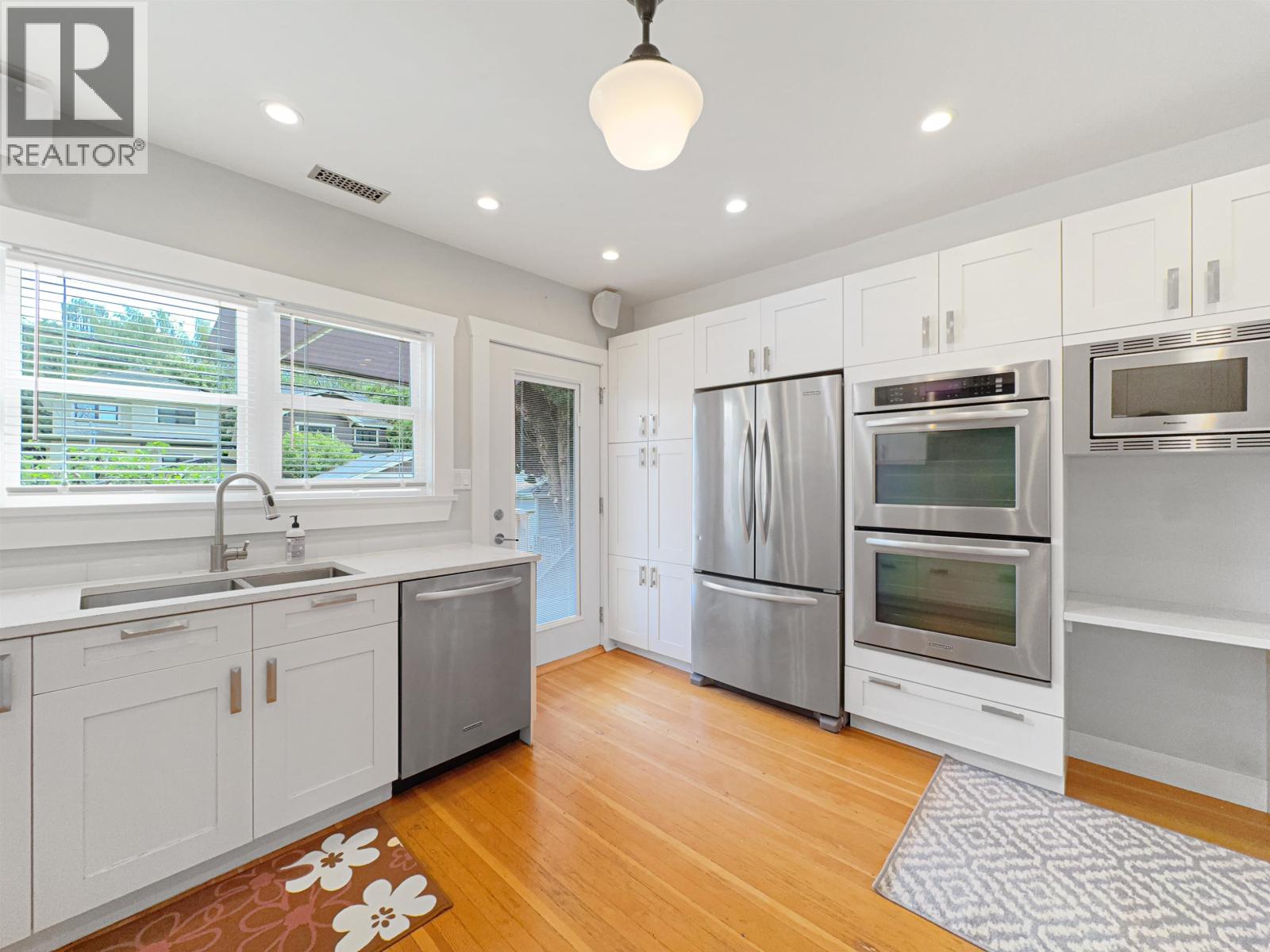 2 Bed, 2 Bath House for Rent in Vancouver – 3440 W 26TH AVENUE, Vancouver – MLS# R3149910 - Image 2