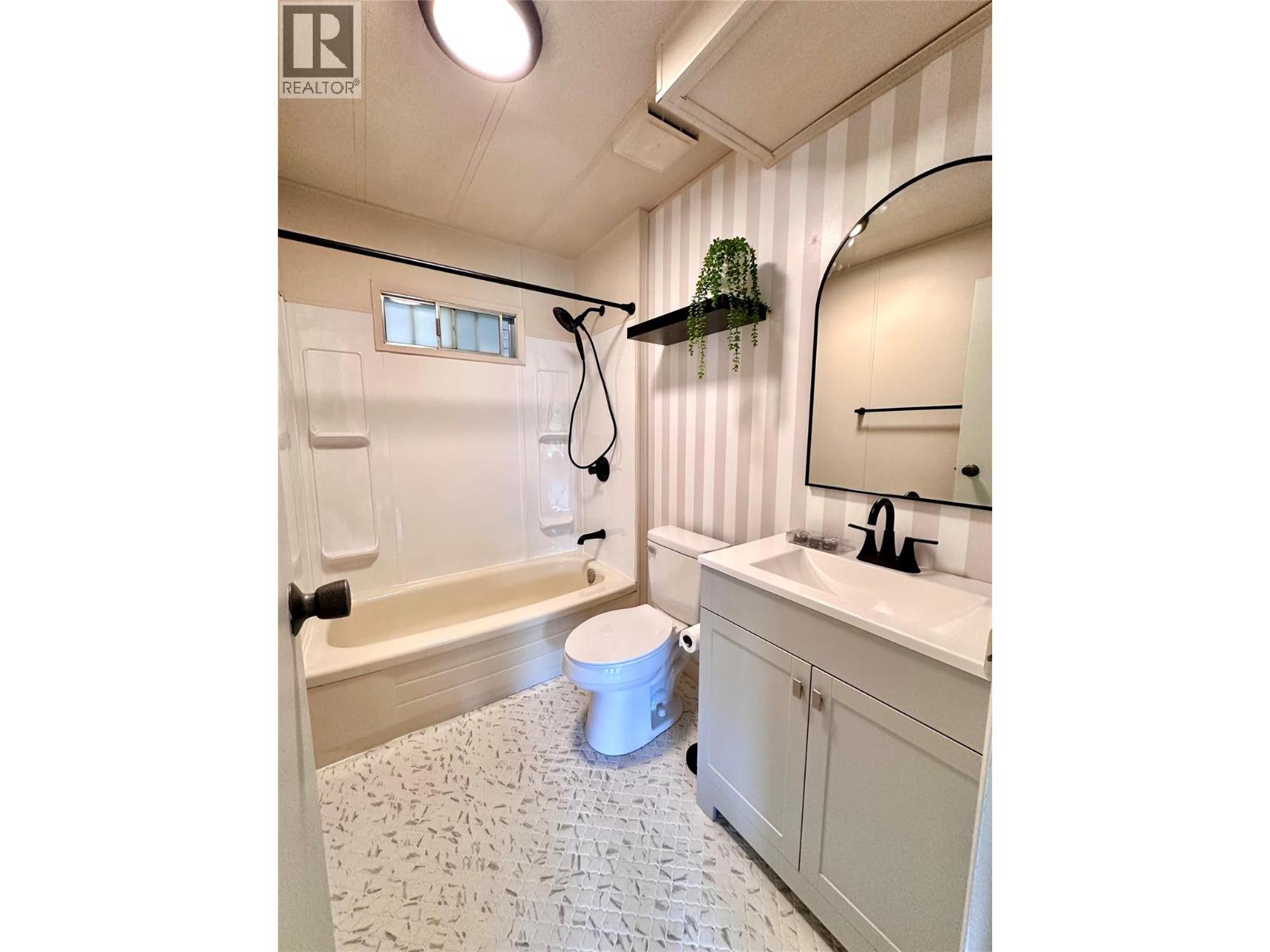 901 Eighth Street - 23