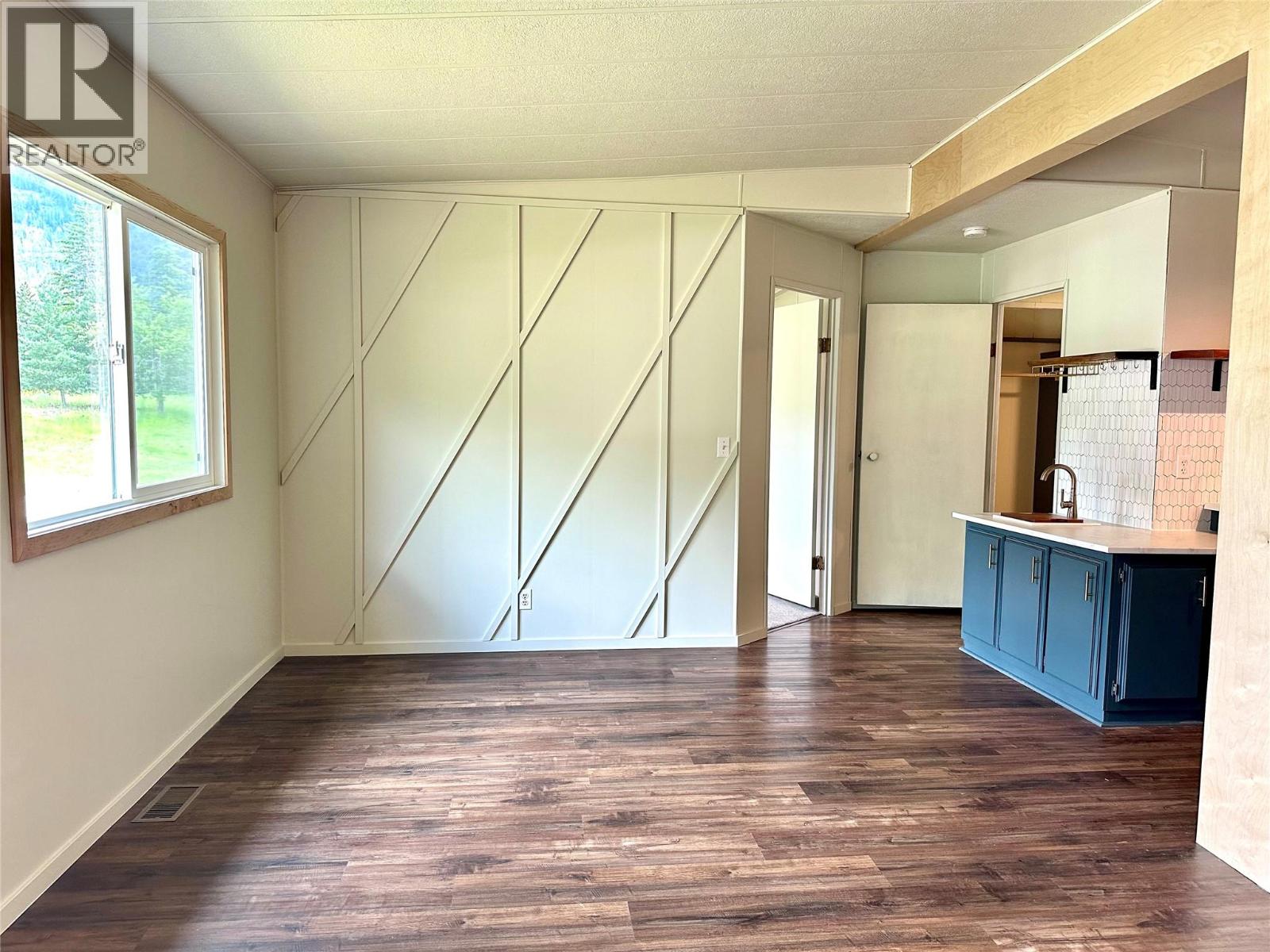 901 Eighth Street - Image 5