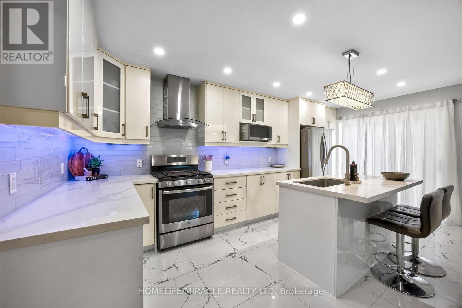 93 SCEPTER PLACE - Image 12