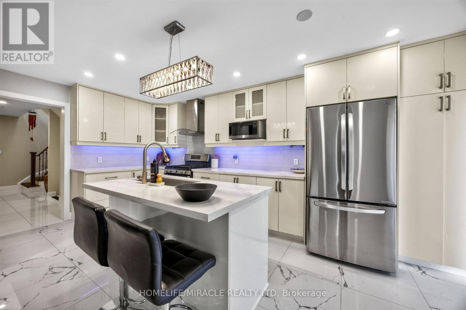 93 SCEPTER PLACE - 14