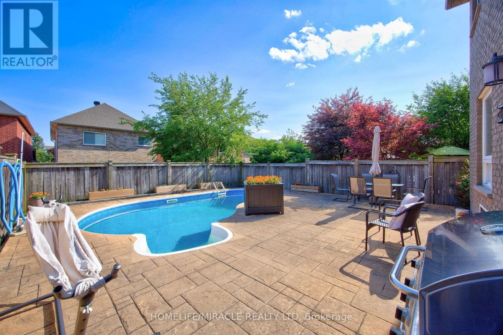 93 SCEPTER PLACE - 40