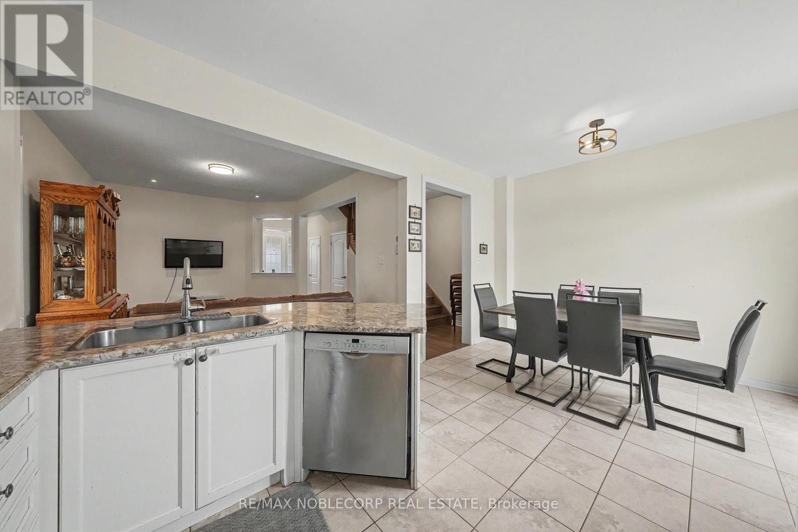 71 BLANCHARD CRESCENT - Image 15