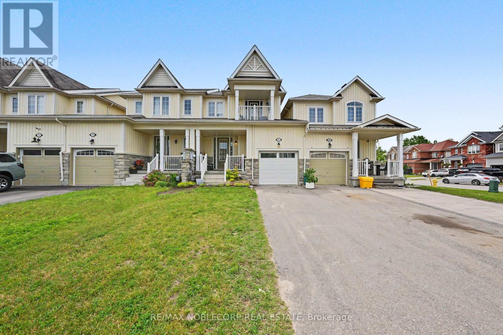 71 BLANCHARD CRESCENT - 2