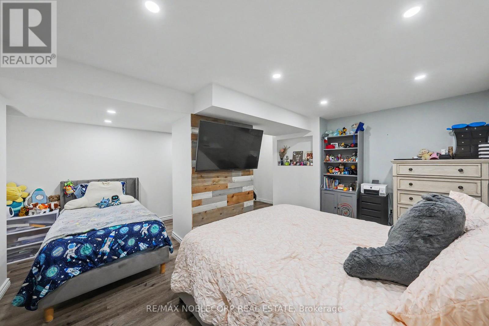 71 BLANCHARD CRESCENT - Image 32