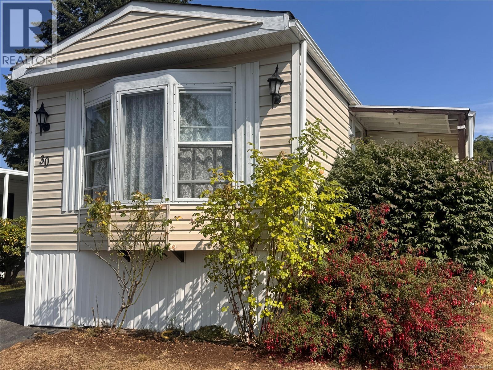 #30 5854 Turner Rd - 4