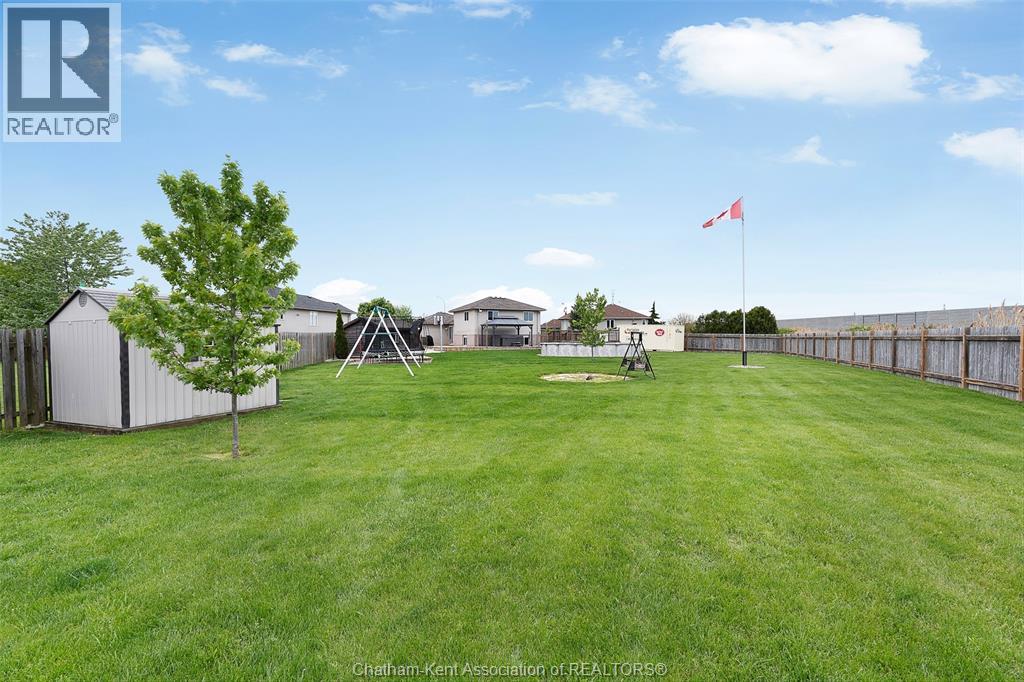 67 Azar AVENUE - 18