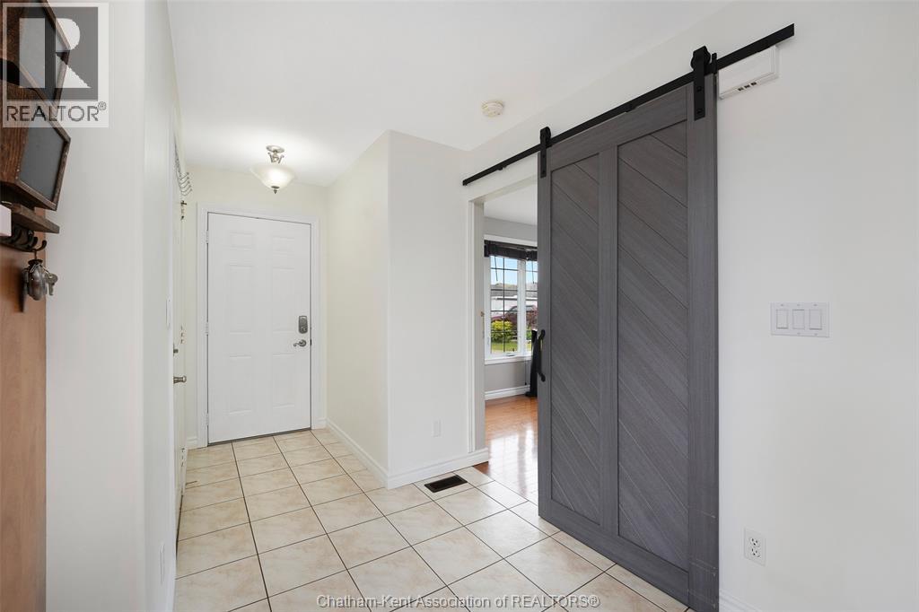 67 Azar AVENUE - 21