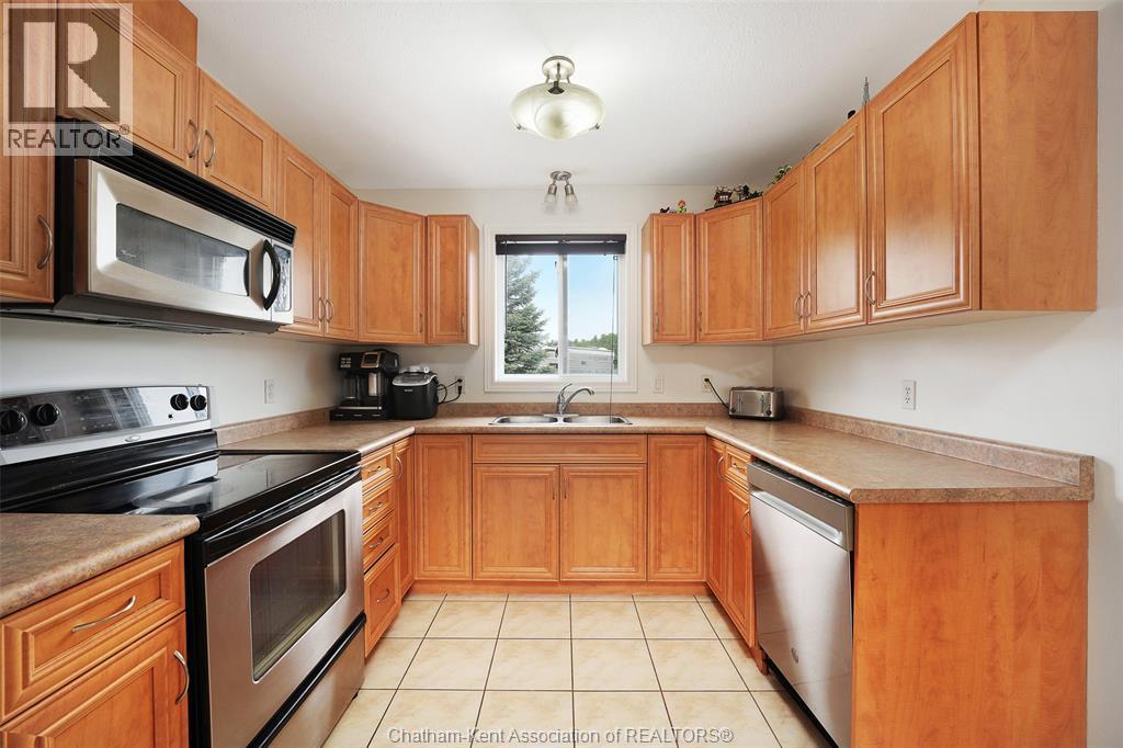 67 Azar AVENUE - 26