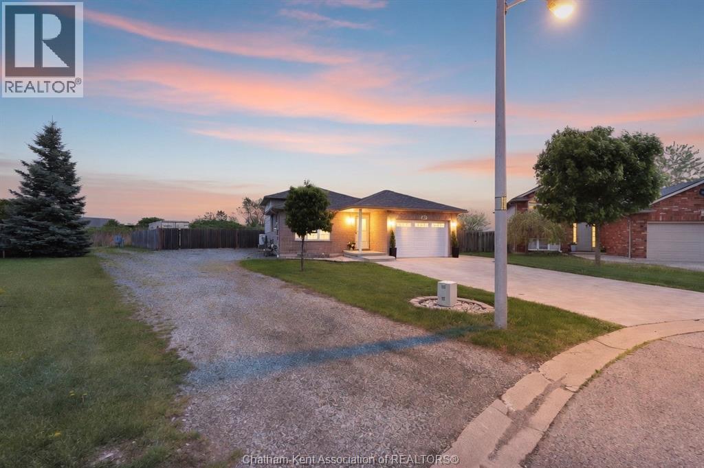 67 Azar AVENUE - 4