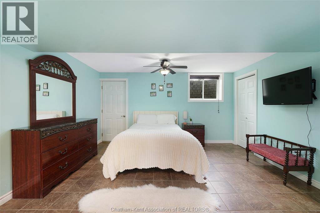 67 Azar AVENUE - 40