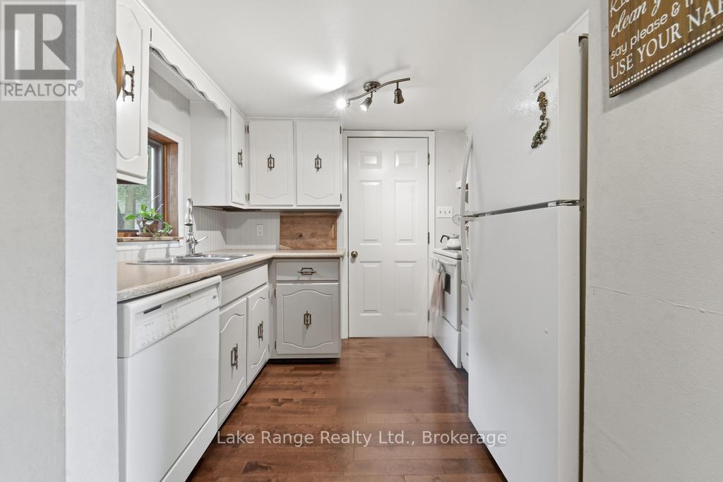 73 QUEEN STREET - 13