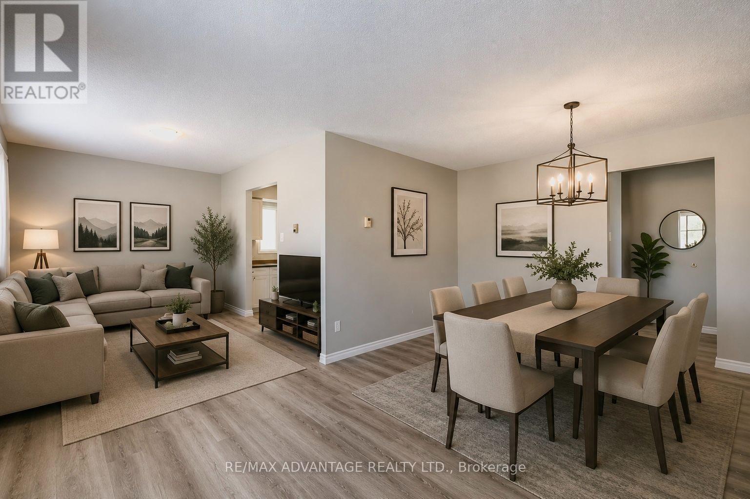 9 CAMELOT CRESCENT - 1